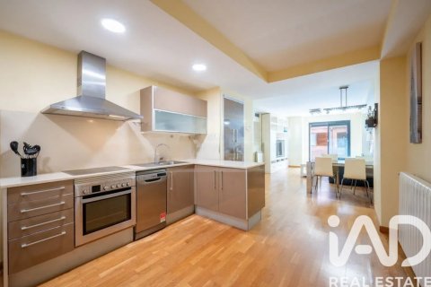 2 bedrooms apartment for sale in Barcelona, Catalonia, Spain № 7465 - photo 6