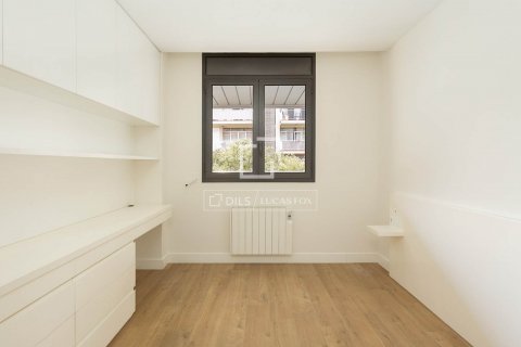 Купить квартиру в Барселона, Испания с 3 спальни, 103м², № 8545 - фото 5