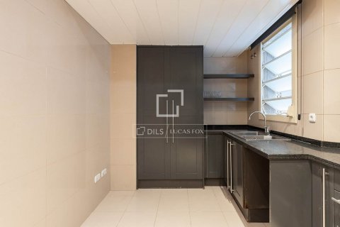 Купить квартиру в Барселона, Испания с 3 спальни, 103м², № 8545 - фото 15