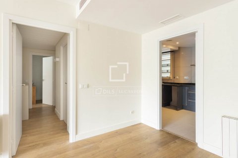 Купить квартиру в Барселона, Испания с 3 спальни, 103м², № 8545 - фото 13