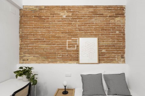2 bedrooms apartment for sale in Barcelona, Catalonia, Spain № 8549 - photo 12