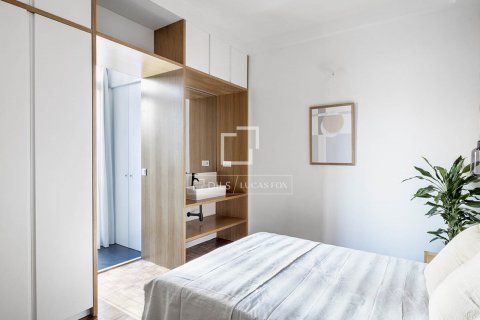 2 bedrooms apartment for sale in Barcelona, Catalonia, Spain № 8549 - photo 8