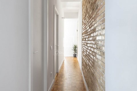 2 bedrooms apartment for sale in Barcelona, Catalonia, Spain № 8549 - photo 7