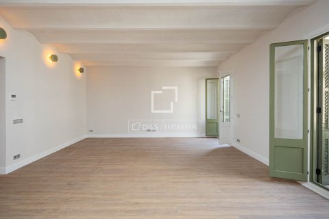 Apartamento de 4 dormitorios en venta en Barcelona, Cataluña, Spain № 8550 - foto 6