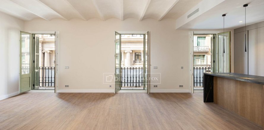 Apartamento de 4 dormitorios en venta en Barcelona, Cataluña, Spain № 8550