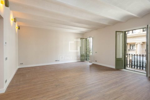 Apartamento de 4 dormitorios en venta en Barcelona, Cataluña, Spain № 8550 - foto 10