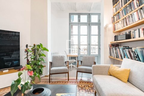 4 bedrooms apartment for sale in Barcelona, Catalonia, Spain № 8796 - photo 2