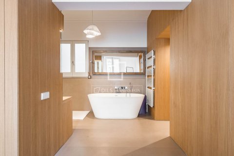 4 bedrooms apartment for sale in Barcelona, Catalonia, Spain № 8796 - photo 26