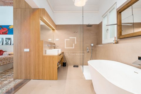 4 bedrooms apartment for sale in Barcelona, Catalonia, Spain № 8796 - photo 21