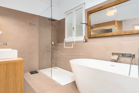 4 bedrooms apartment for sale in Barcelona, Catalonia, Spain № 8796 - photo 23