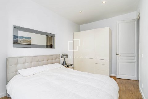 2 bedrooms apartment for sale in Barcelona, Catalonia, Spain № 8797 - photo 5