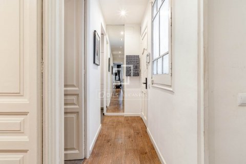2 bedrooms apartment for sale in Barcelona, Catalonia, Spain № 8797 - photo 13