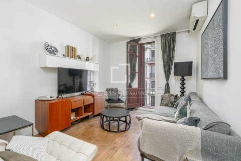 2 bedrooms apartment for sale in Barcelona, Catalonia, Spain № 8797 - photo 3
