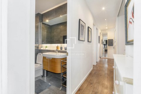 2 bedrooms apartment for sale in Barcelona, Catalonia, Spain № 8797 - photo 7