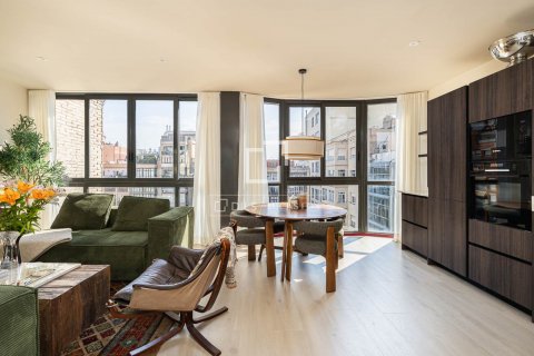 2 bedrooms penthouse for sale in Barcelona, Catalonia, Spain № 8800 - photo 18