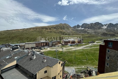 2 bedrooms penthouse for sale in Principado De Andorra (Ninguna Poblacion Tiene C.P.), Lleida, Catalonia, Spain № 7834 - photo 3