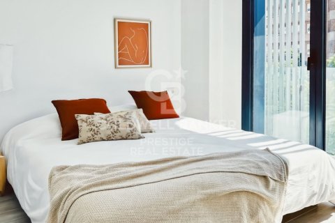 Dúplex de 3 dormitorios en venta en Barcelona, Cataluña, Spain № 7831 - foto 7