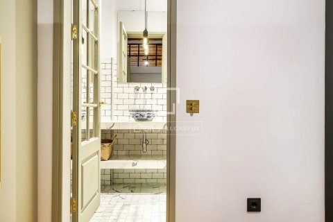 1 bedroom apartment for sale in Barcelona, Catalonia, Spain № 8740 - photo 25