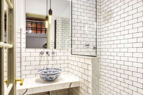 1 bedroom apartment for sale in Barcelona, Catalonia, Spain № 8740 - photo 26