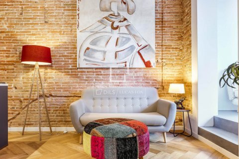 1 bedroom apartment for sale in Barcelona, Catalonia, Spain № 8740 - photo 8