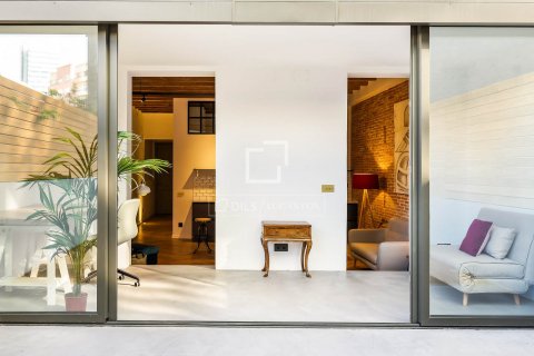 1 bedroom apartment for sale in Barcelona, Catalonia, Spain № 8740 - photo 2