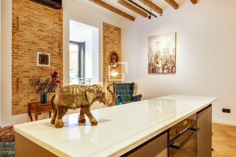 1 bedroom apartment for sale in Barcelona, Catalonia, Spain № 8740 - photo 12