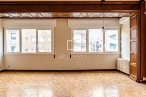 4 bedrooms apartment for sale in Barcelona, Catalonia, Spain № 8738 - photo 5