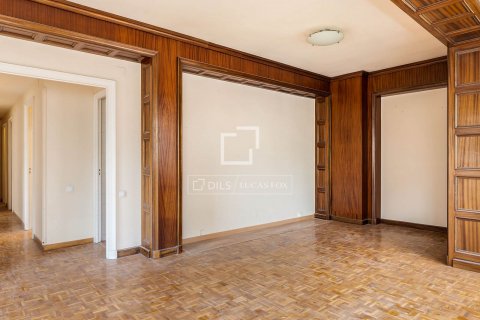 4 bedrooms apartment for sale in Barcelona, Catalonia, Spain № 8738 - photo 6