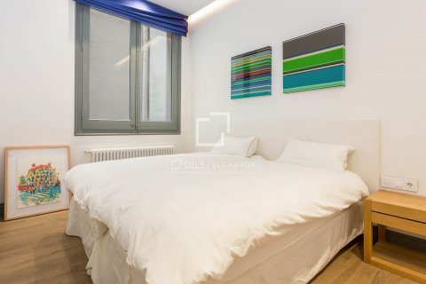 3 bedrooms apartment for sale in Barcelona, Catalonia, Spain № 8739 - photo 13
