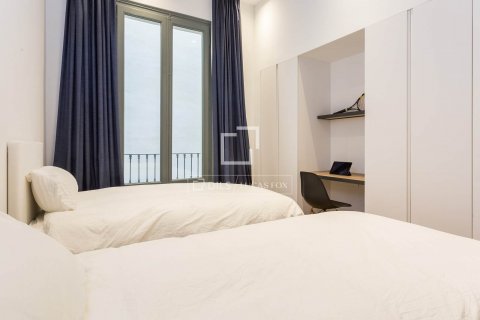 3 bedrooms apartment for sale in Barcelona, Catalonia, Spain № 8739 - photo 15