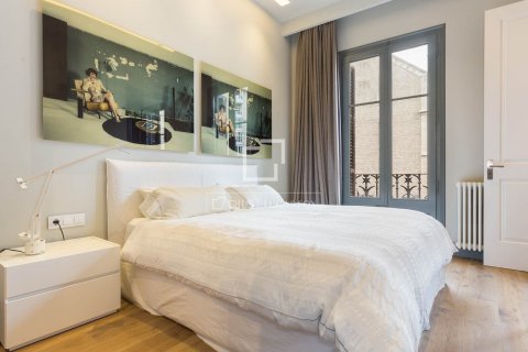 3 bedrooms apartment for sale in Barcelona, Catalonia, Spain № 8739 - photo 12
