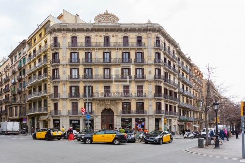 3 bedrooms apartment for sale in Barcelona, Catalonia, Spain № 8739 - photo 20