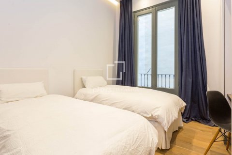 3 bedrooms apartment for sale in Barcelona, Catalonia, Spain № 8739 - photo 14
