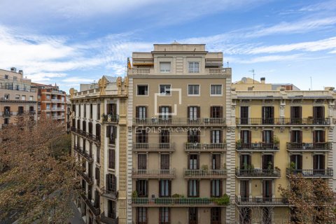 1357 sq.m. commercial property for sale in Barcelona, Catalonia, Spain № 8643 - photo 20