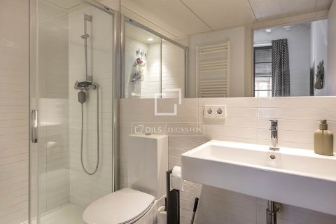 1 bedroom apartment for sale in Barcelona, Catalonia, Spain № 8644 - photo 21