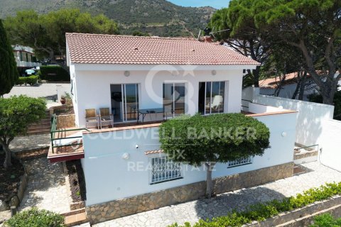 2208 sq.m. hotel for sale in Llanca, Girona, Catalonia, Spain № 5655 - photo 15