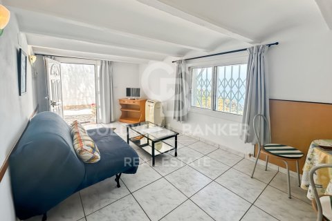 2208 sq.m. hotel for sale in Llanca, Girona, Catalonia, Spain № 5655 - photo 23