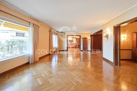 Apartamento de 7 dormitorios en venta en Barcelona, Cataluña, Spain № 5652