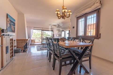 4 bedrooms townhouse for sale in Begur, Girona, Catalonia, Spain № 7718 - photo 5