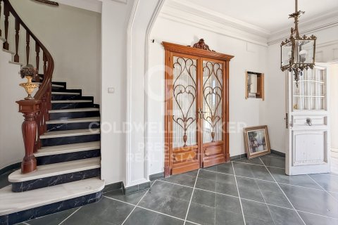 12 bedrooms villa for sale in Sant Just Desvern, Barcelona, Catalonia, Spain № 7714 - photo 18