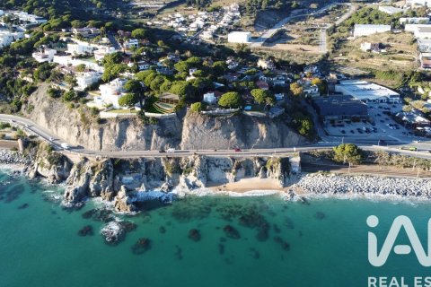 1789 sq.m. land plot for sale in Arenys de Mar, Barcelona, Catalonia, Spain № 4726 - photo 2