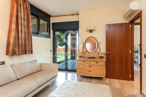 5 bedrooms house for rent in Esplugues de Llobregat, Barcelona, Catalonia, Spain № 8021 - photo 19