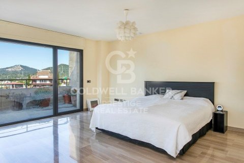 5 bedrooms house for rent in Esplugues de Llobregat, Barcelona, Catalonia, Spain № 8021 - photo 11