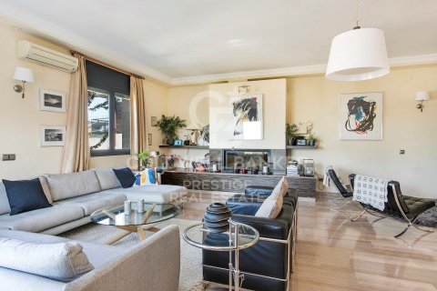 5 bedrooms house for rent in Esplugues de Llobregat, Barcelona, Catalonia, Spain № 8021 - photo 5
