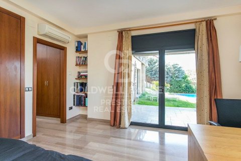 5 bedrooms house for rent in Esplugues de Llobregat, Barcelona, Catalonia, Spain № 8021 - photo 22