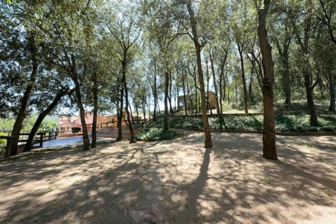 15 bedrooms house for sale in Vallgorguina, Barcelona, Catalonia, Spain № 1642 - photo 26