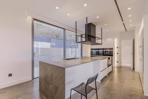 6 bedrooms villa for sale in Pedralbes, Barcelona, Catalonia, Spain № 1147 - photo 16