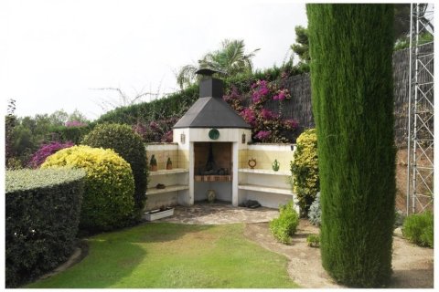 6 bedrooms villa for sale in Sant Andreu de Llavaneres, Barcelona, Catalonia, Spain № 934 - photo 5