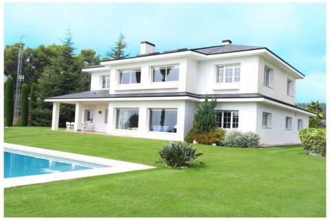 6 bedrooms villa for sale in Sant Andreu de Llavaneres, Barcelona, Catalonia, Spain № 934