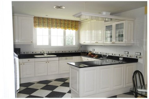6 bedrooms villa for sale in Sant Andreu de Llavaneres, Barcelona, Catalonia, Spain № 934 - photo 8